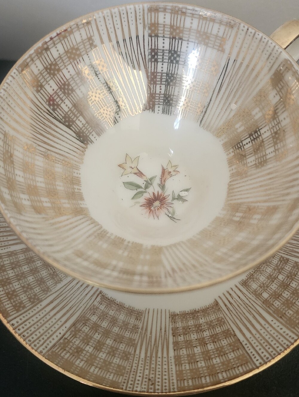 Decorative Plates - Picture 3 of 5
